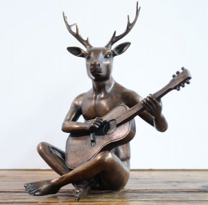 deer_guitar_big